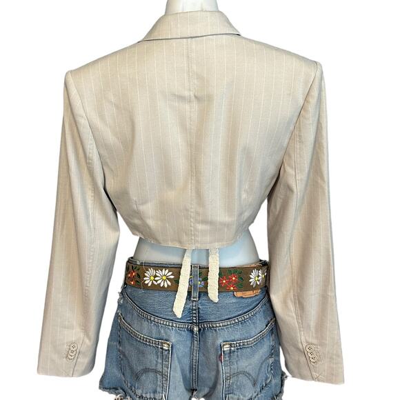 h:ours Gray Crop Tweed Blazer MEDIUM Bolero Padded Shoulder Revolve Designer NEW - Picture 7 of 9